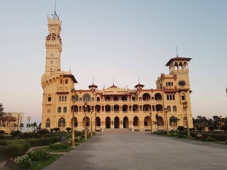 Sea & Garden View At Al-Muntazh Towers - إطلاله علي البحر و حدائق قصر المنتزه Apartment Alexandria Exterior foto